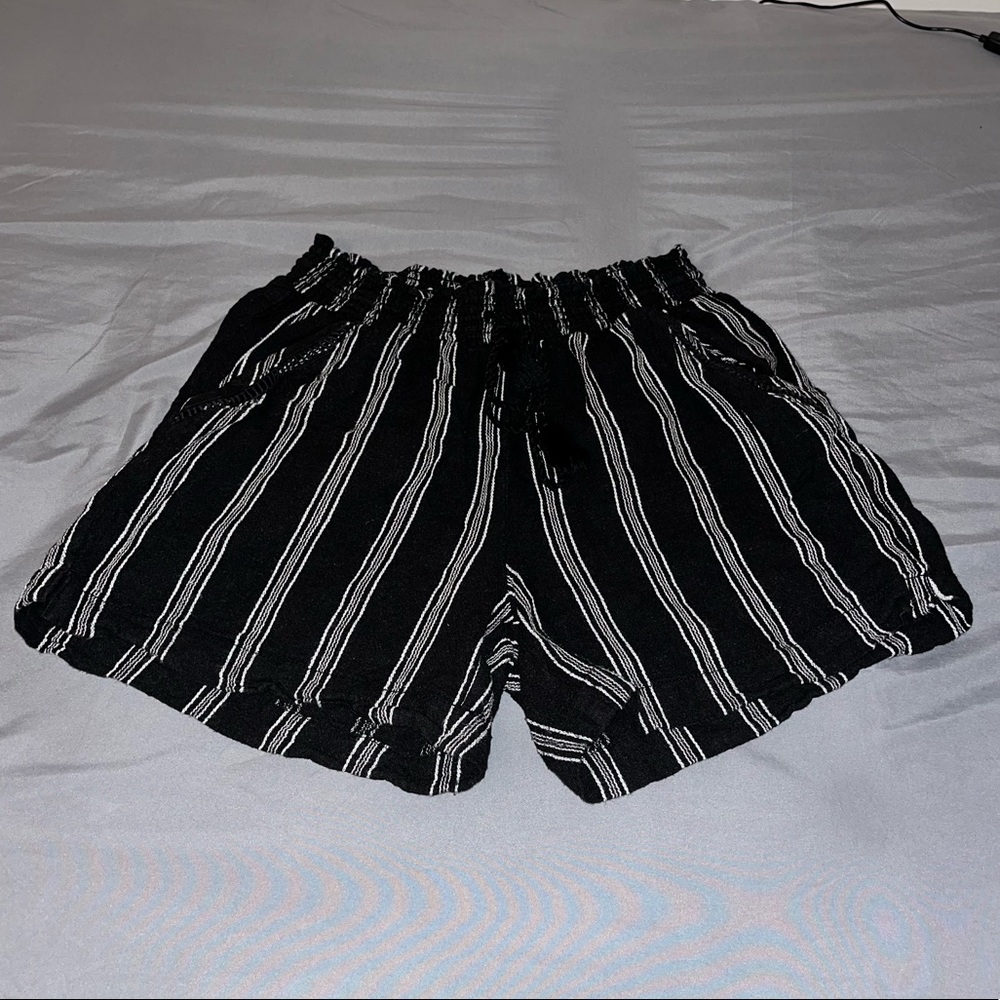 Briggs Dressy Shorts - Medium